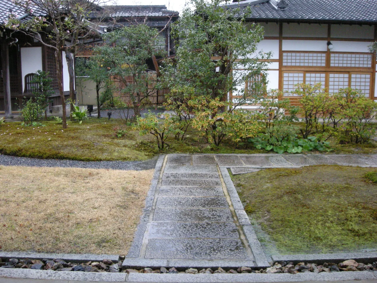 078-Todai-ji garden.JPG