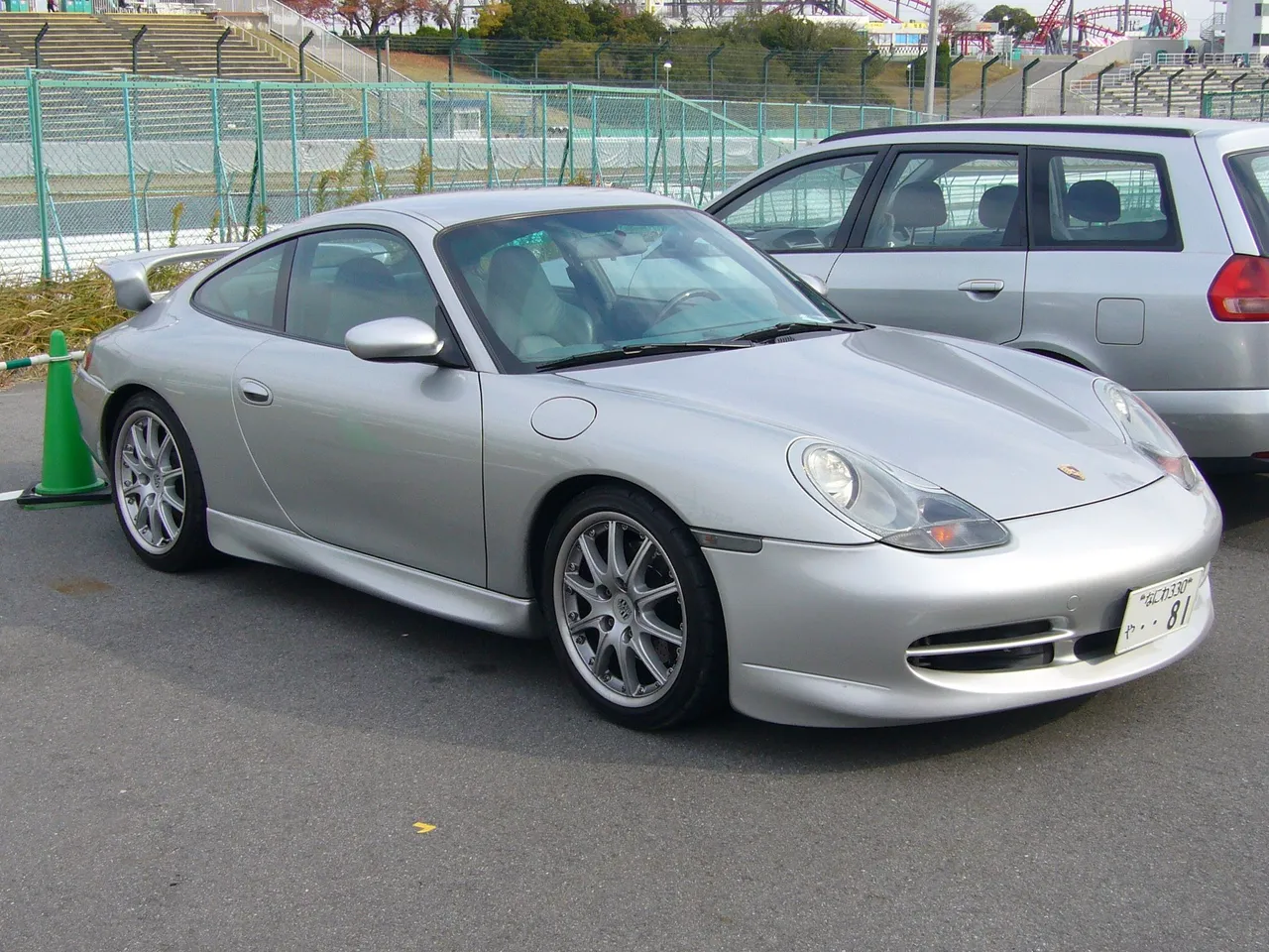 362 - Porsche 911 GT3, one of my dream cars.  Seen at the Formula Nippon race, below.