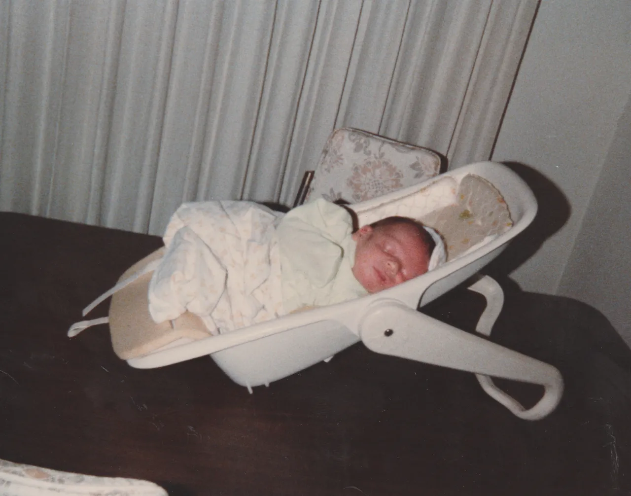 1982 apx - Baby Rick - Sleep 01.jpg