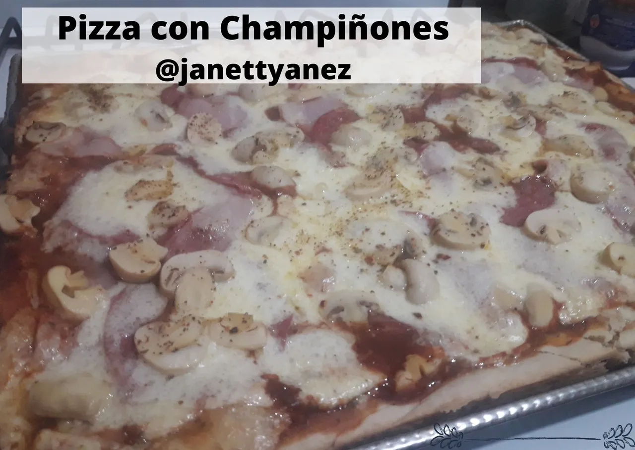 Pizza con Champiñones @janettyanez.jpg