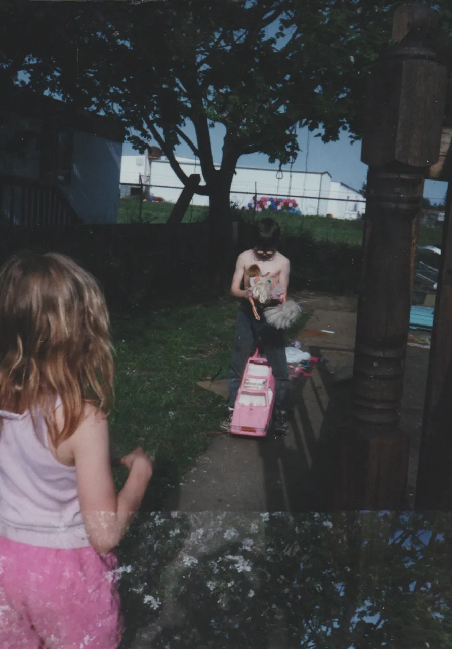 1999 - Crystal, Joey, others, Crystal's birthday, inside, in the 163 front yard on the porch, apx year-3.png