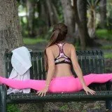 Melissa-Lori-in-Pink-Tights-Doing-Yoga--06.th.jpg