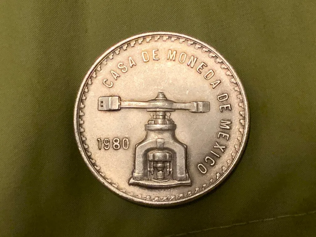 mexican silver oz.jpg