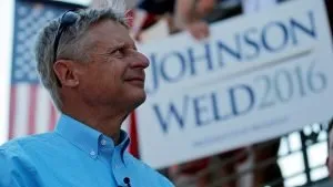 Former New Mexico governor and Libertarian presidential nominee Gary Johnson looks to the crowd during a rally in 2016. Sources close to Johnson state that he may be running for U.S. Senate in November's general election. (Brian Snyder/Reuters file photo)