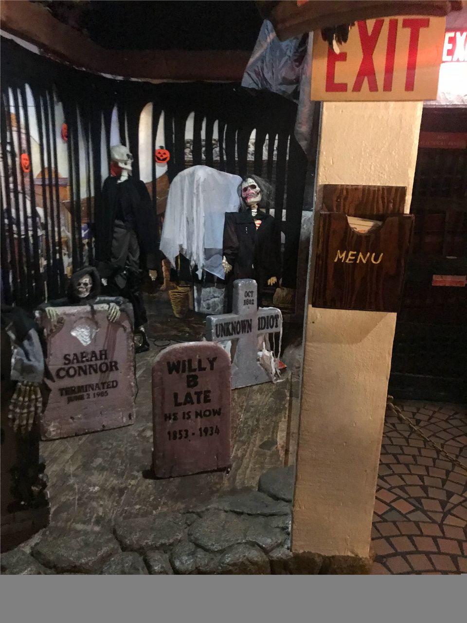 EXIT.jpg