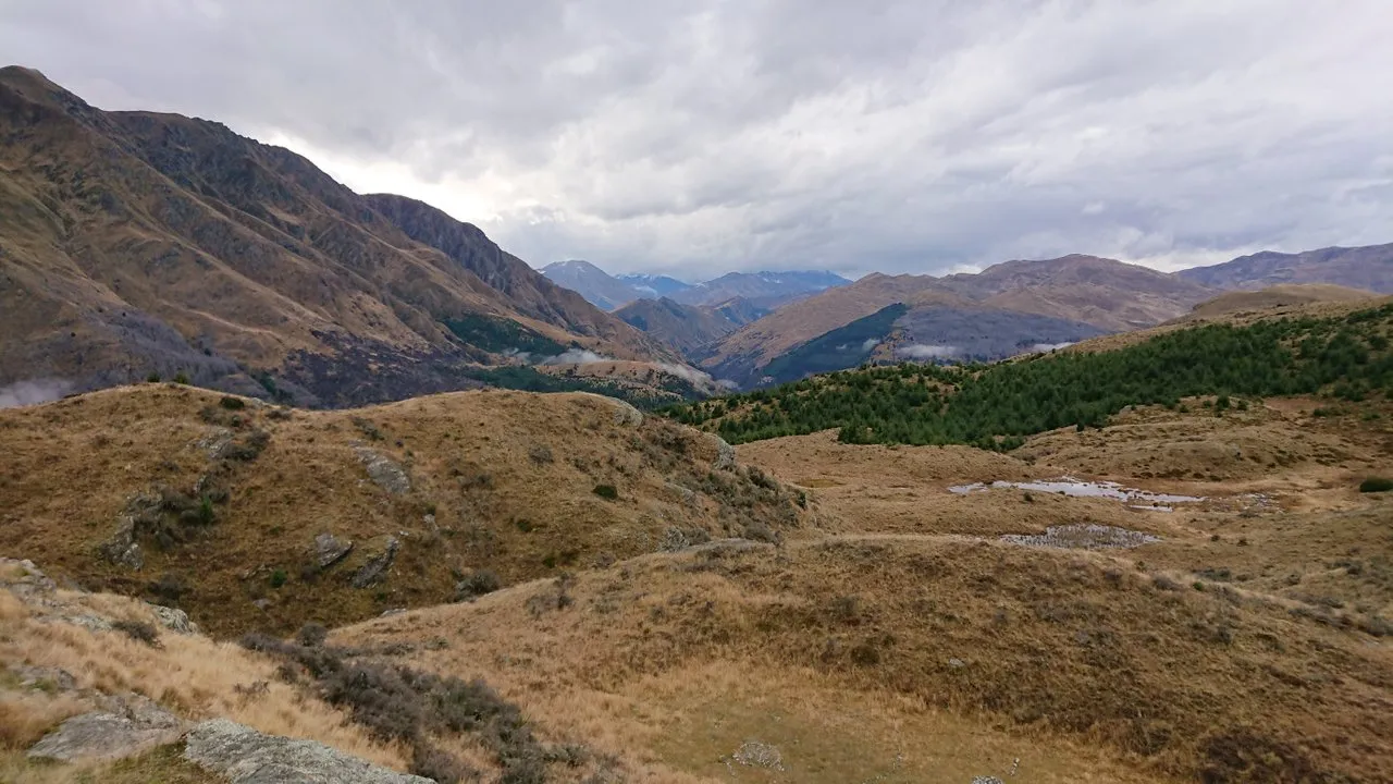 The views in the other direction aren't so bad either - looking out to Centaur Peaks & Mount Aspiring