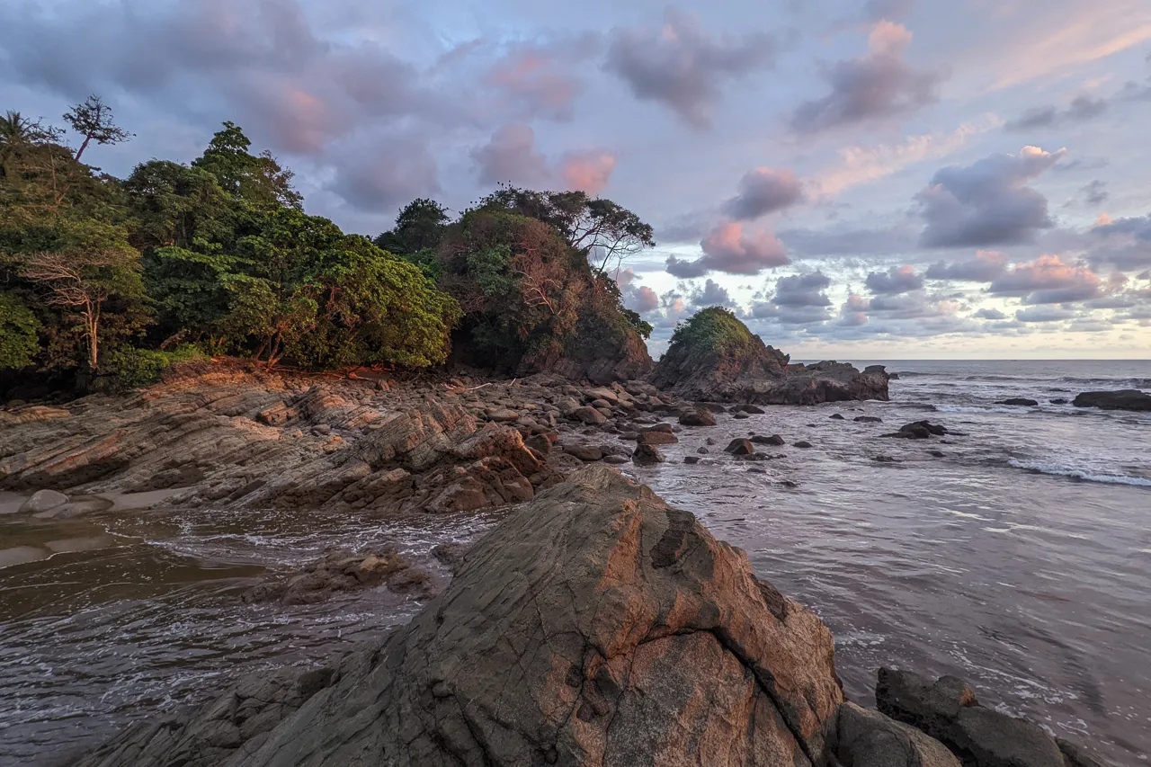 Dominical Beach