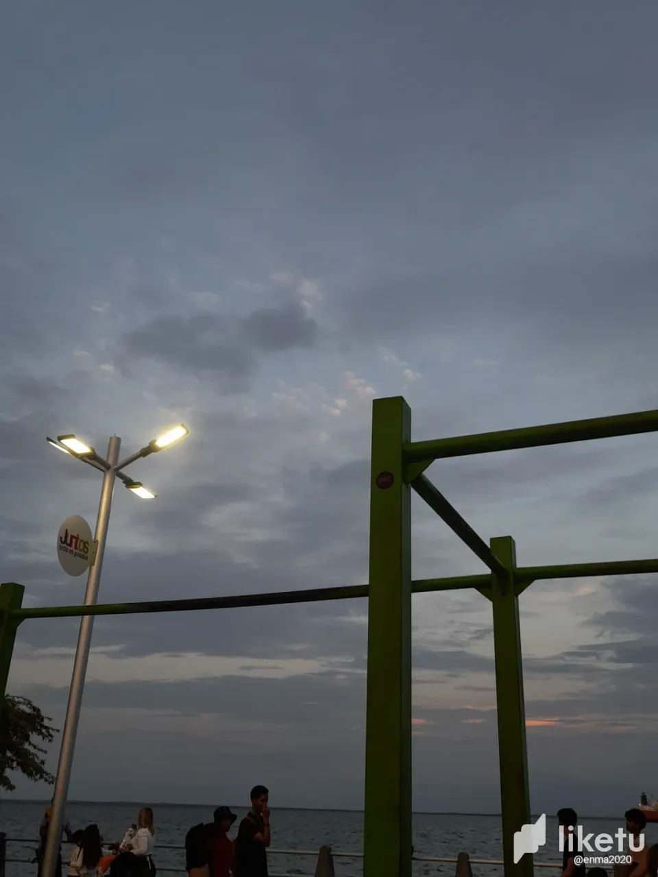 clvk7pudt00miv6sz9lsq978w_20240428_184913.webp