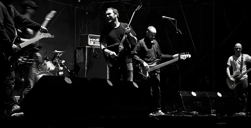 Primavera_Sound_2011_-_May_28_-_Mogwai_(5805403936).jpg