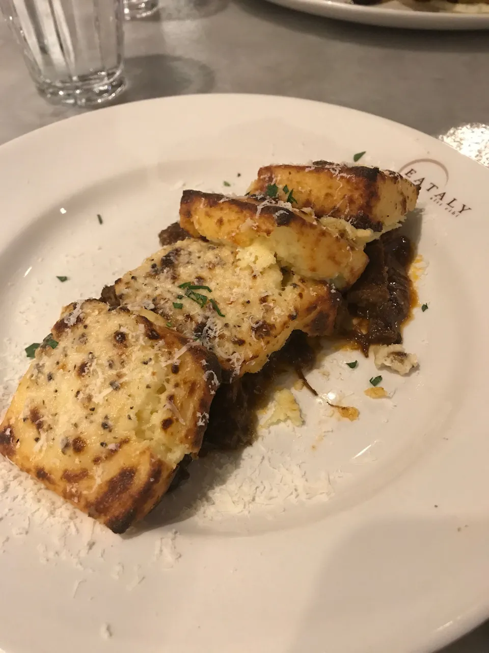 https://s3.us-east-2.amazonaws.com/partiko.io/img/limichelle21-truffle-dumplings-over-prime-rib-ragu-eatalyvisid24y-1536010423947.png