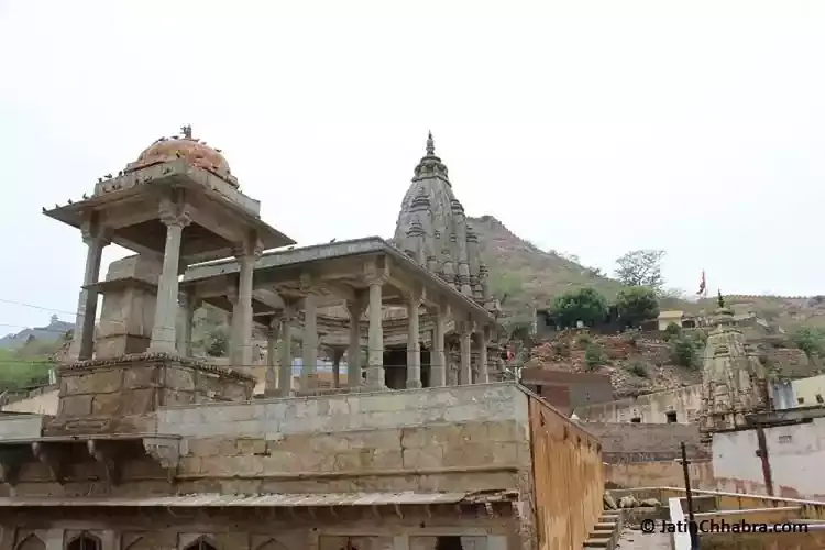 11.-Temple.jpg