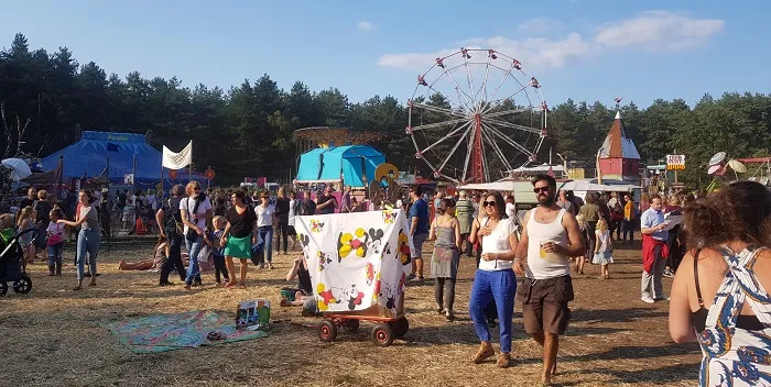 festival1b.jpg