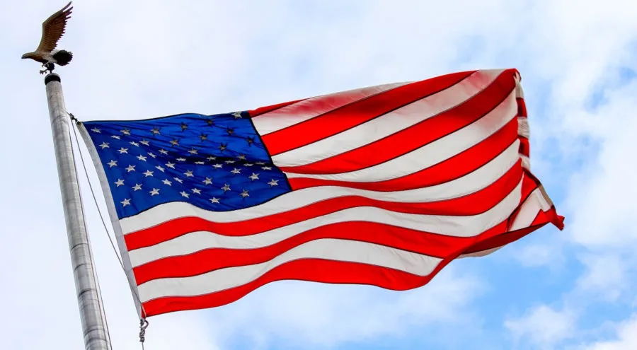 flag_small.jpg