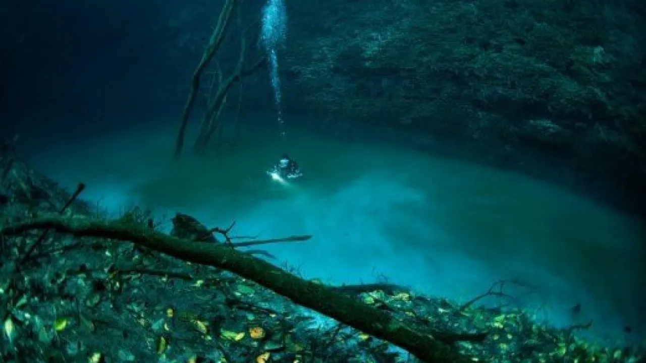 undersea_river.jpg