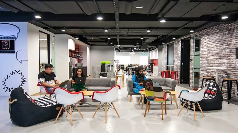 stationf_357661.jpg