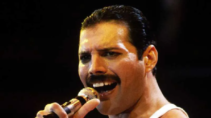 Freddie-Mercury.jpg