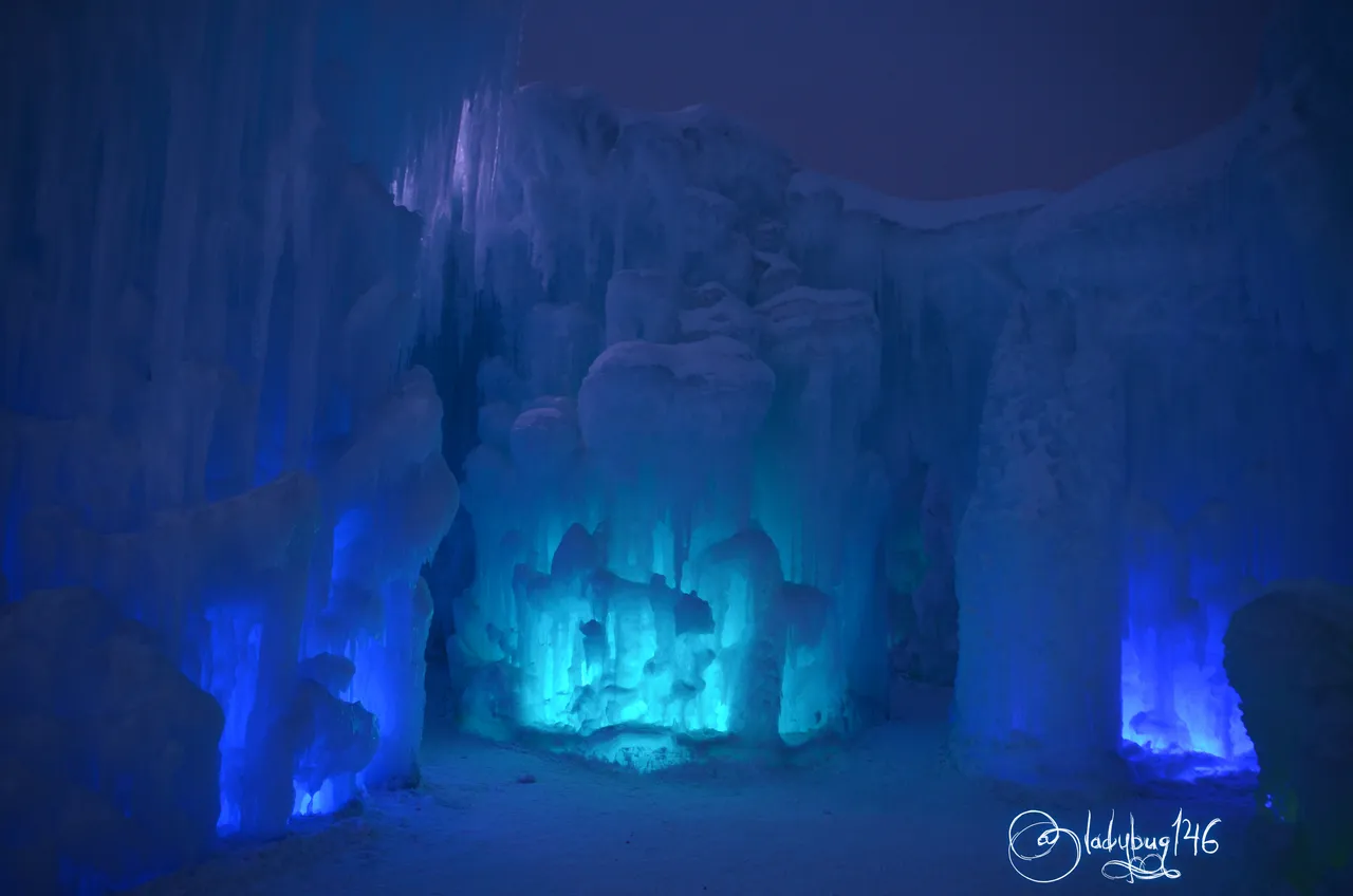 ice castle18.jpg