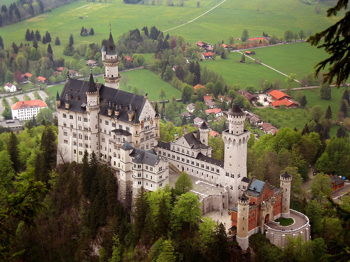 Neuschwanstein.jpg