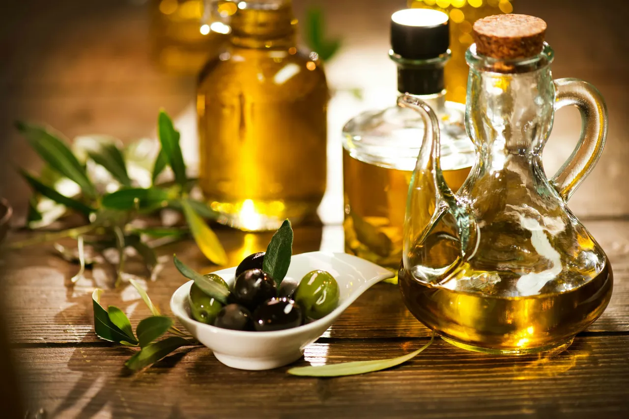 19.olive-oil-2.jpg