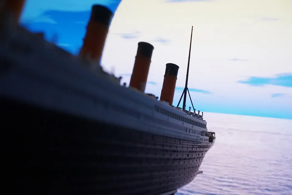 titanic ship.jpg