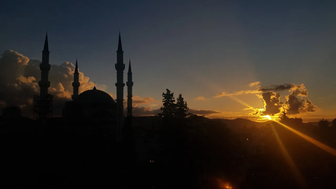 mosque-2942684.jpg