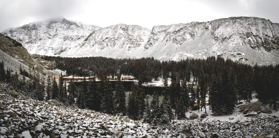 lake1 pano-1.jpg