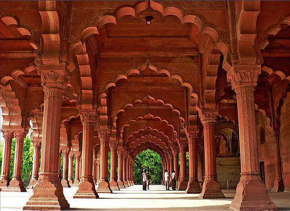 Red-Fort-Delhi.jpg