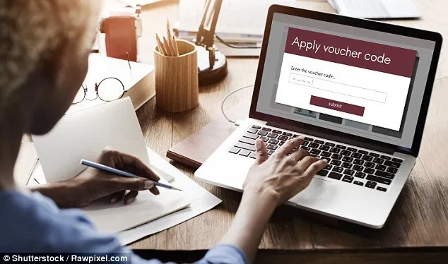 Not enough time to find a working voucher code? Now a free tool will tell you when an online discount is available