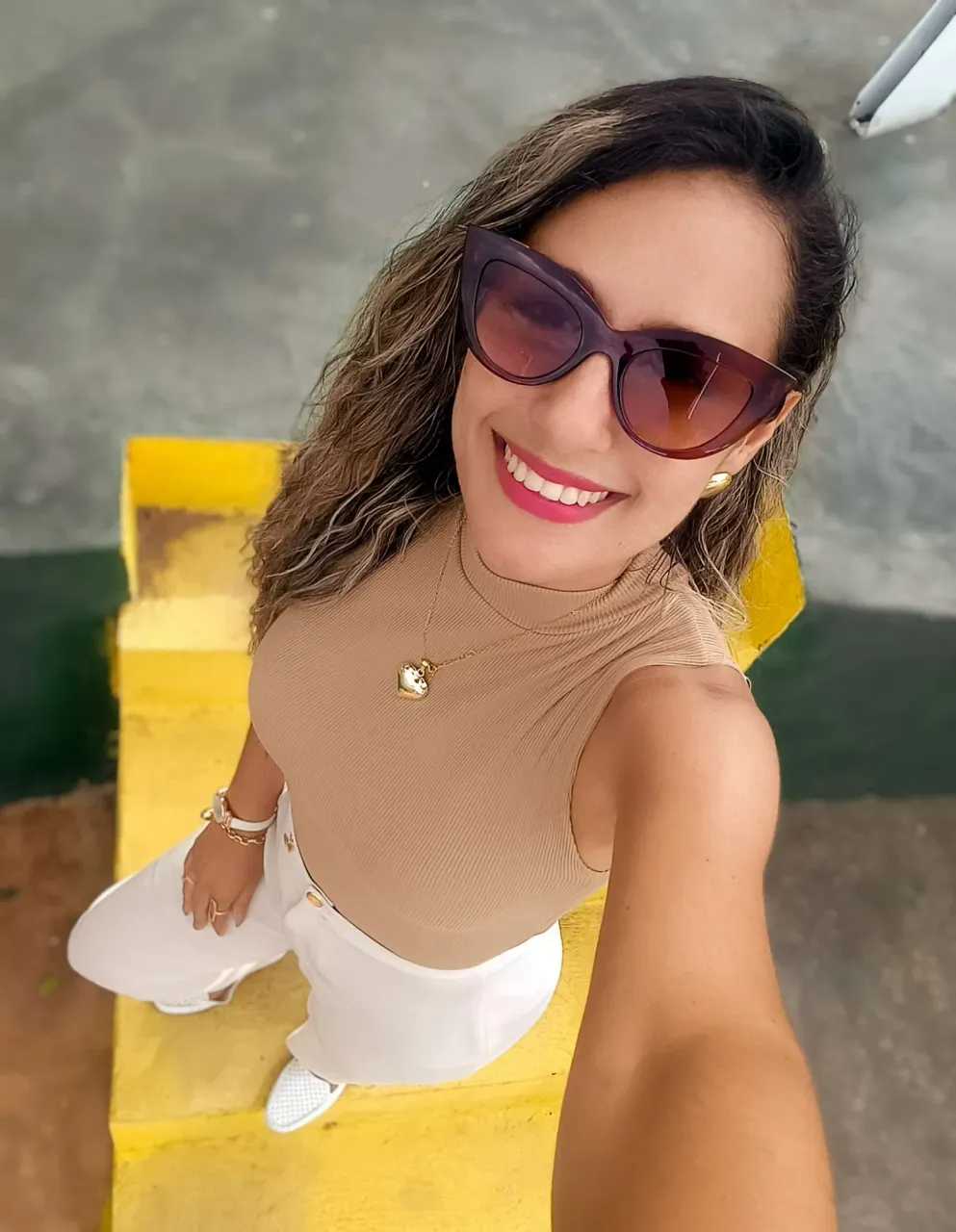 zXEPvEXoT3iRqCmg_Picsart_25-06-03_21-39-31-0012.webp