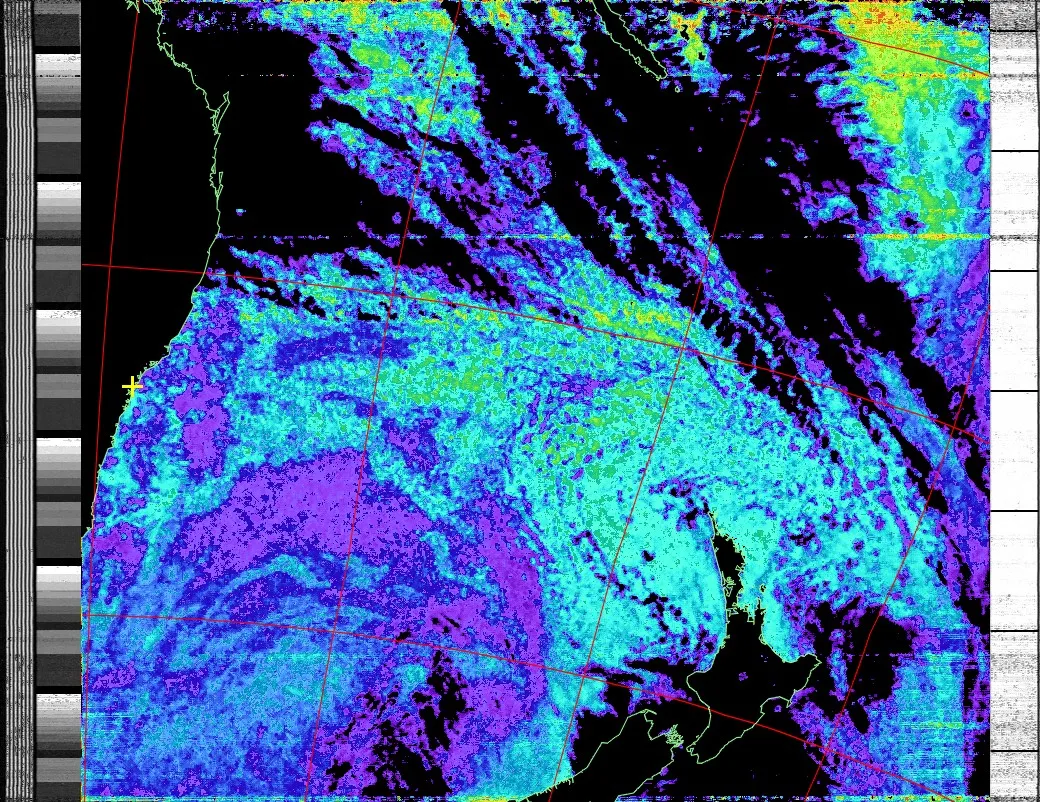 201907050959 - NOAA 18 - Sea surface temperature.jpg