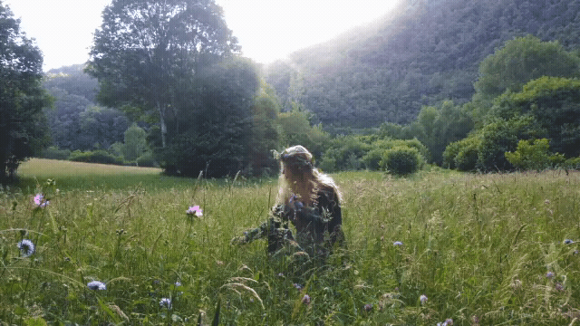 Priscilla Hernandez prerraphaelite romantic fairycore (8).gif