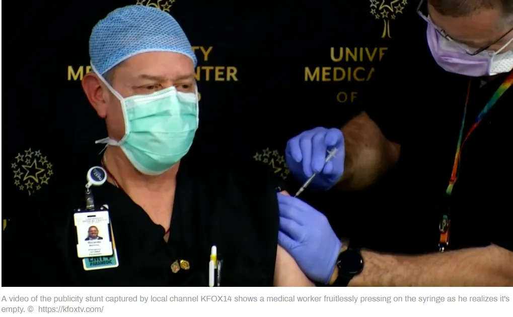 Screenshot_2020-12-18 Texas hospital botches vaccine PR stunt as nurse jabbed with EMPTY SYRINGE, but liberals say pointing[...].png