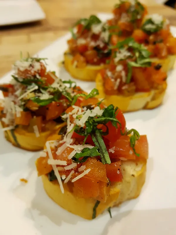 Tomato Bruschetta01.jpg