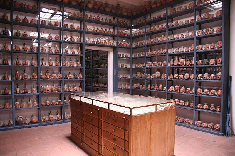 800px-Storage_Gallery.jpg