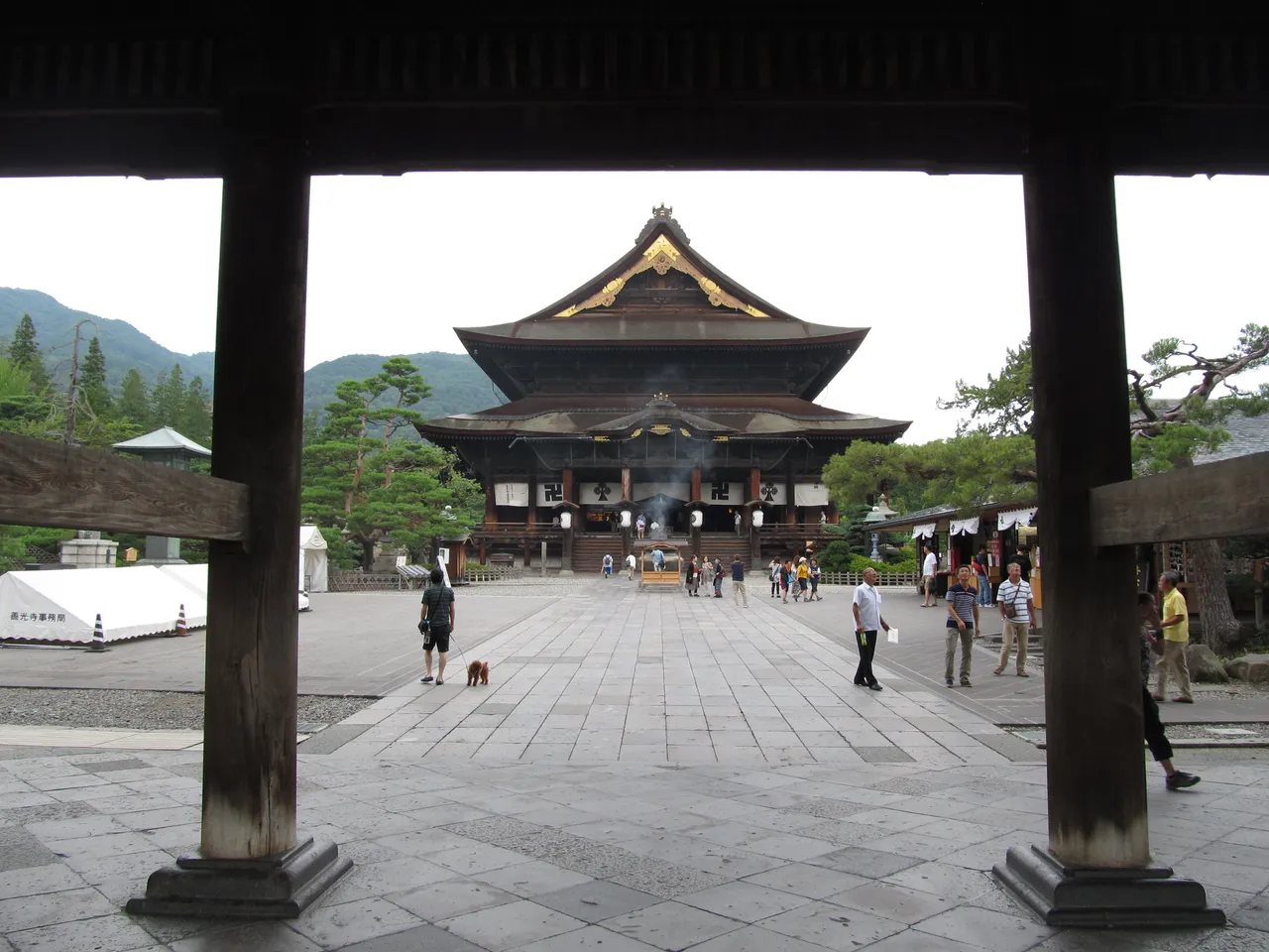 010 zenko-ji (24).JPG