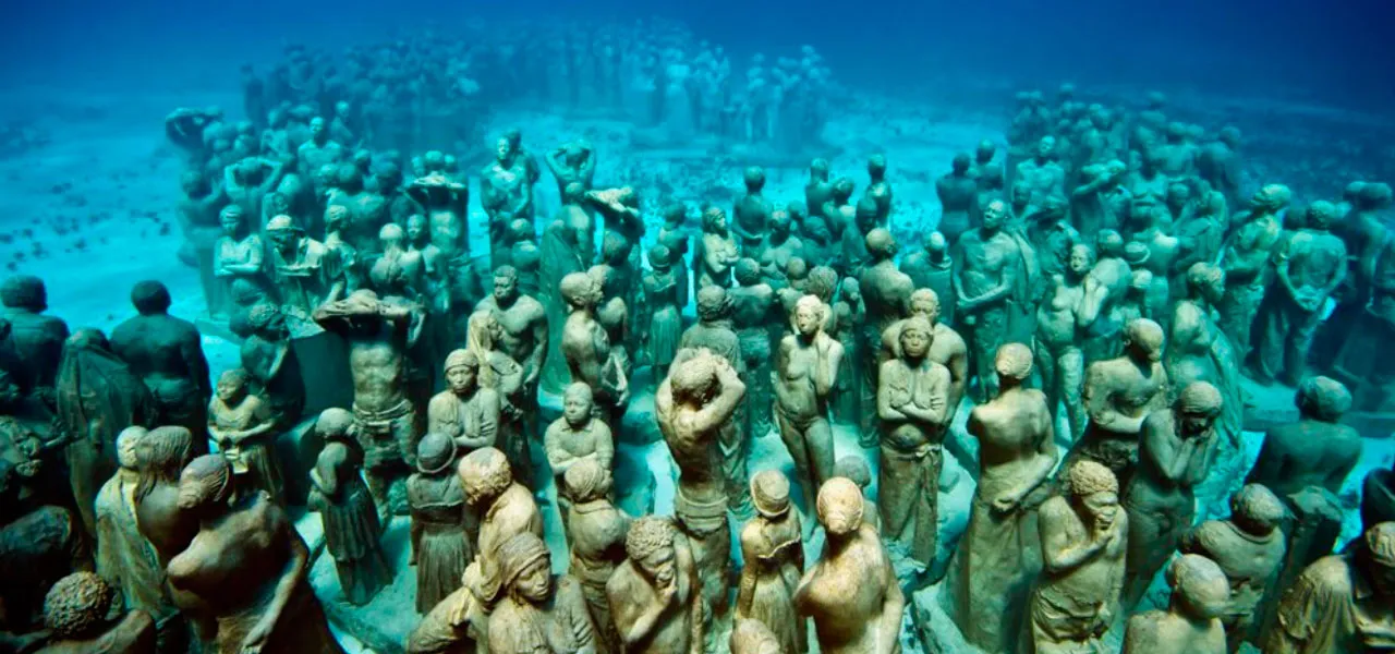 isla-mujeres-estatuas.jpg