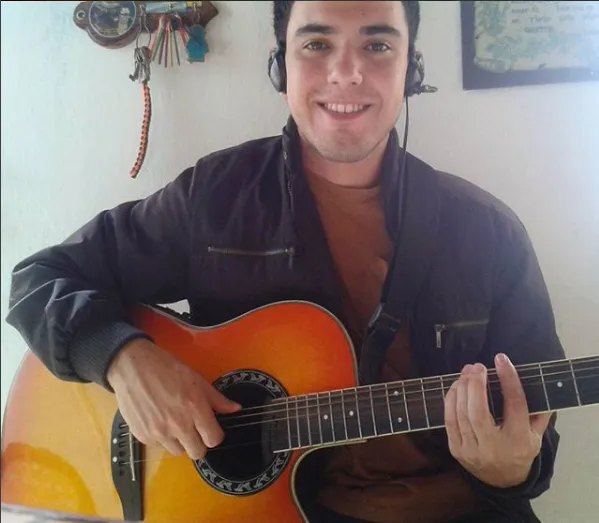 guitarra y musica.PNG