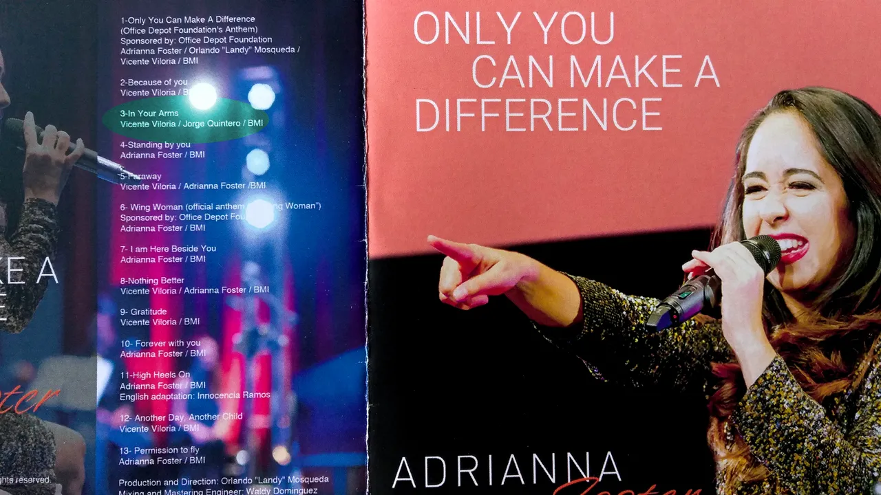 COVER CD ADRIANNA.jpg