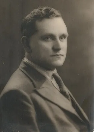 Peter Marsh_younger.jpg