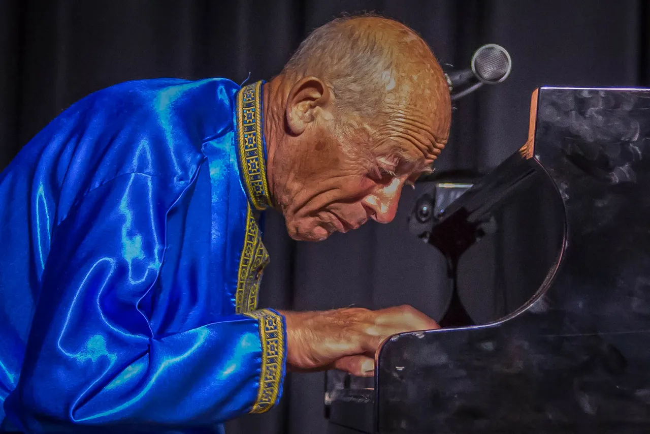 DavidHelfgott_RachmaninovConcertoNo3.jpg