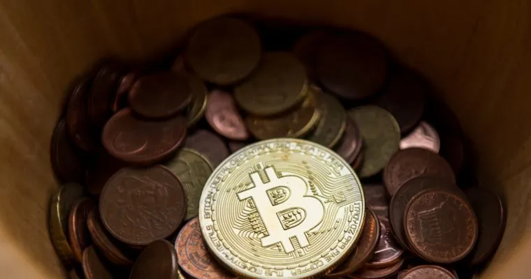 Bitcoin-coins-jar-760x400.jpg