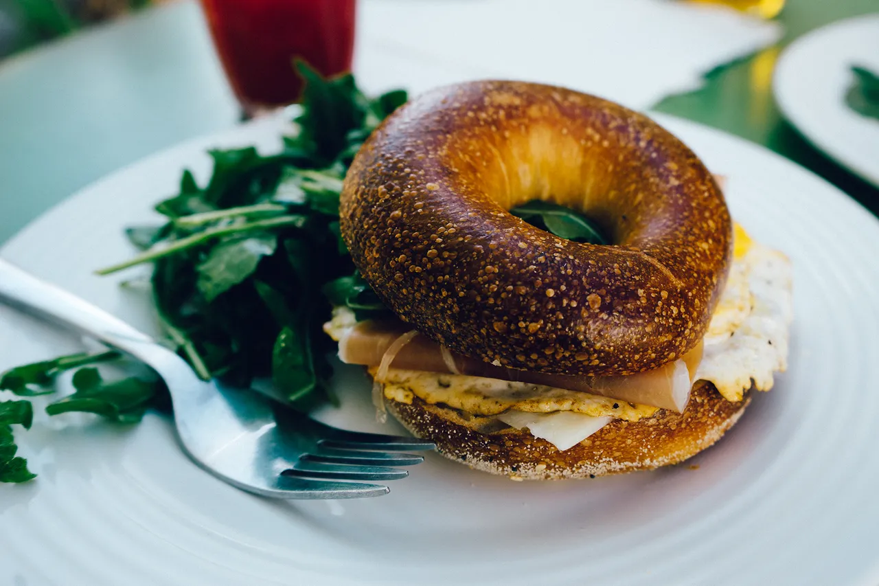 food-breakfast-fork-bagel.jpg