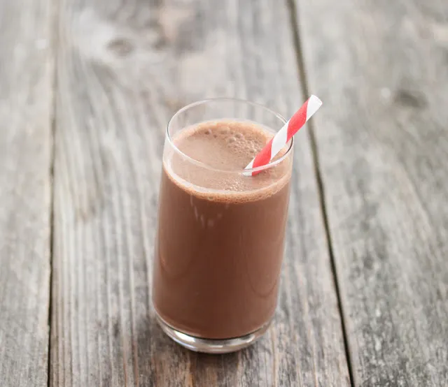 healthy-chocolate-shake-4.jpg