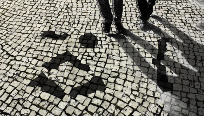 calcada_portuguesa_camoes.png
