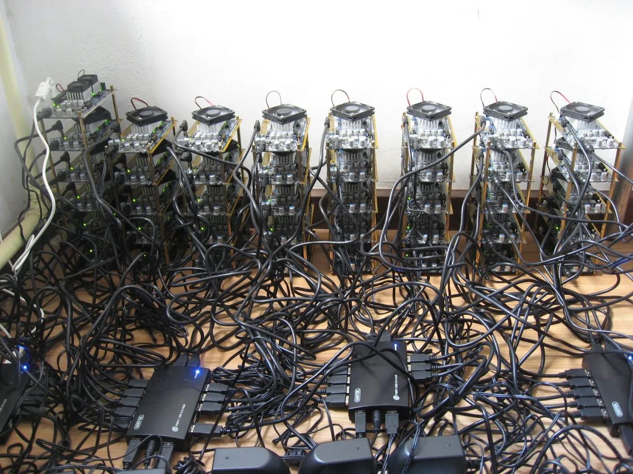 Icarus_Bitcoin_Mining_rig.jpg