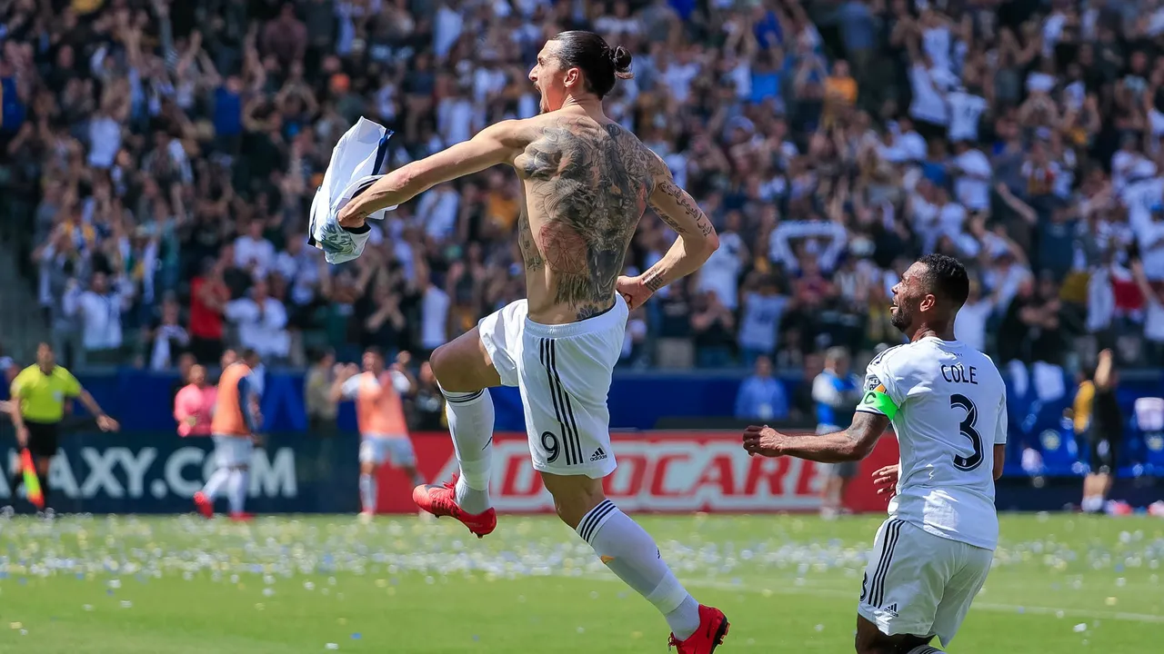 lagalaxy_lafc_ibrahimovic.jpg