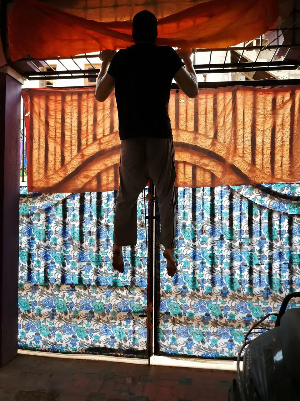 band weighted pull-up.jpg