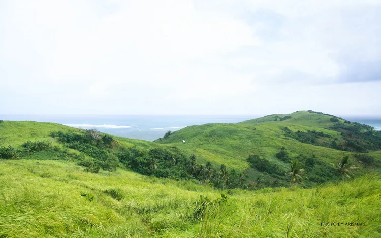 Rolling-Hills-of-Calaguas.jpg