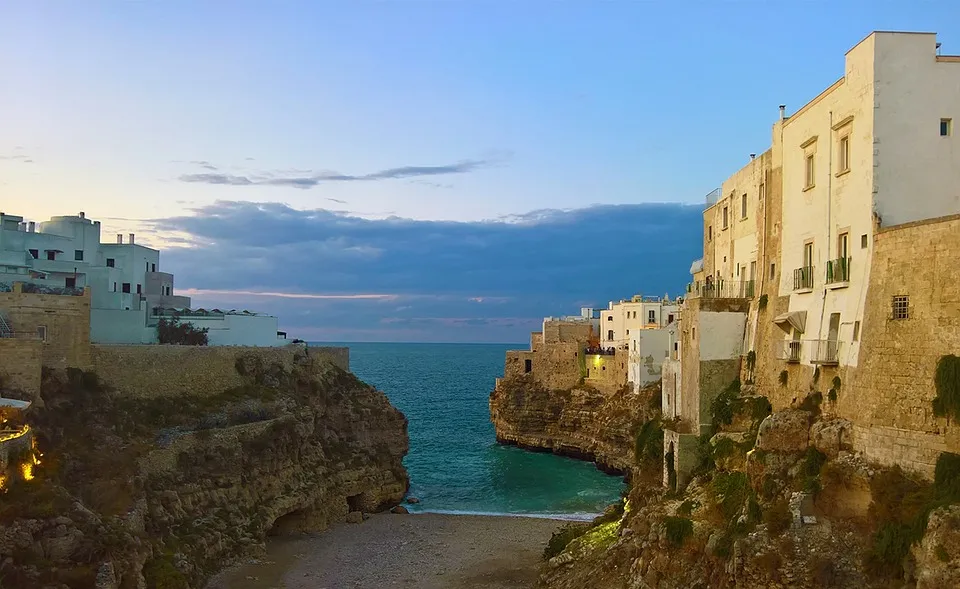 polignano-3114690_960_720.jpg