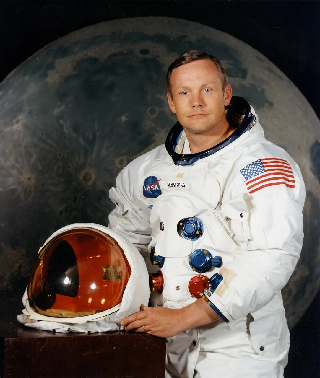 neil-armstrong-11051_1920.jpg